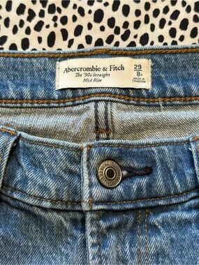 Abercrombie & Fitch Women's Light Blue Straight Mid-Rise Jeans